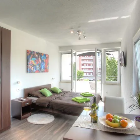 Apartments Nebuloza Rovinj Exterior photo