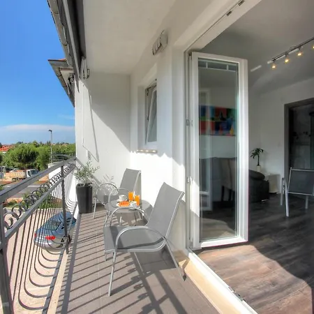 Apartments Nebuloza Rovinj Exterior photo