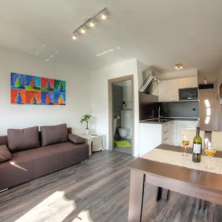 Apartments Nebuloza Rovinj Exterior photo