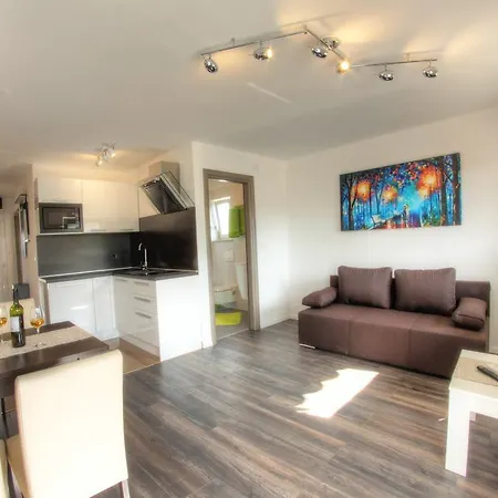 Apartments Nebuloza Rovinj Exterior photo